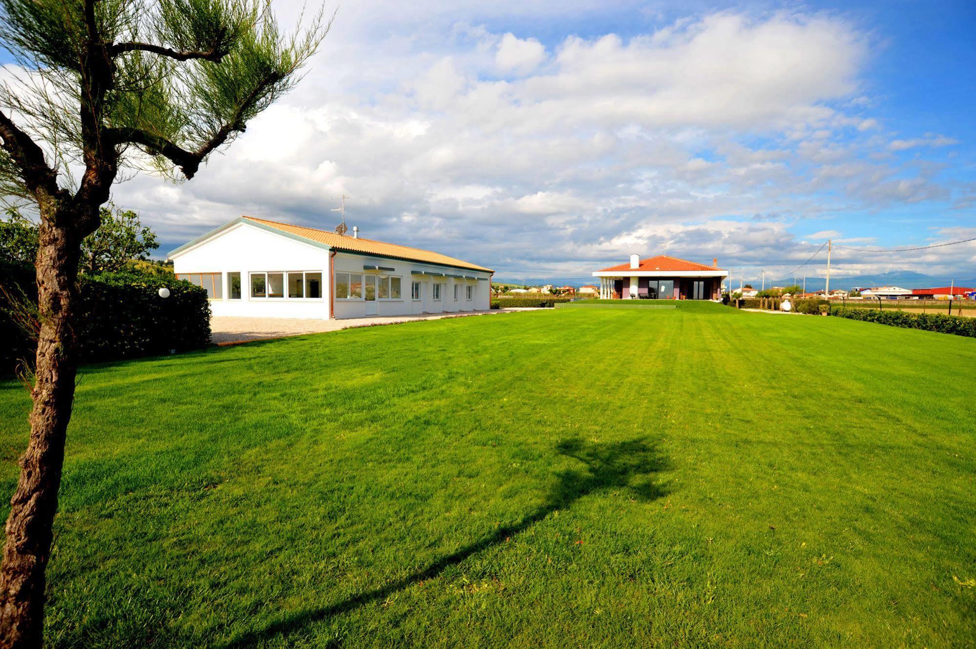 Agriturismo Frontemare Giulianova Esterno foto